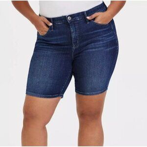 Torrid Sky High Skinny Bermuda Jean Shorts Size 14
